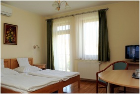 Hotel Ametiszt - Hark�ny, Inside the room