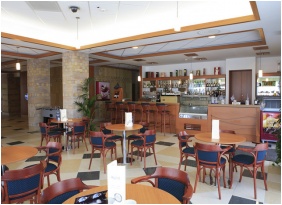 Coffee shop, Hotel Aquarell, Cegled