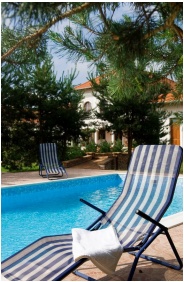 Bodro Kura Wellness Hotel, Outsde pool - narcs