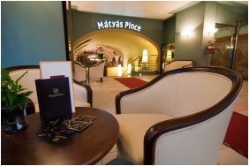 Sala pentru micul dejun - City Hotel Matyas