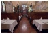Cellier restaurant M�ty�s, table