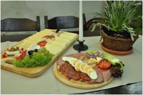 Civitas Boutique Hotel, Borkostol�