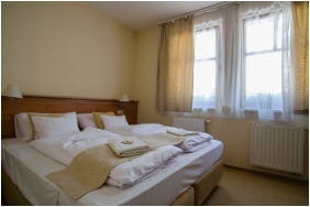 Francia�gyas szoba, Civitas Boutique Hotel, Sopron