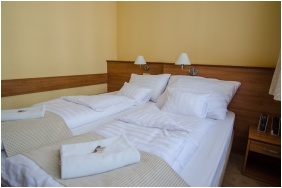 Civitas Boutique Hotel, Francia�gyas szoba - Sopron