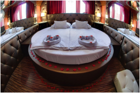 Lakoszt�ly - Corvin Hotel