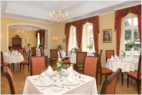  Kast�lyhotel Degenfeld - Tarcal, Hangulatos �tterem