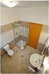 Gastland M0 Hotel, H�rom�gyas szoba - Szigetszentmikl�s