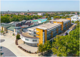 Hajduszoboszlo: Hunguest Hotel Aqua-Sol - �p�let k�v�lr�l