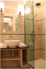 Hotel Aurum Family, F�rd�szoba