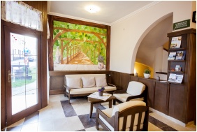 Hotel Bacchus - Keszthely, Building