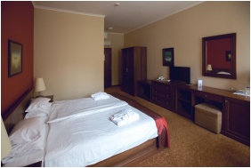 Hotel Bassiana - S�rv�r, Berendez�s