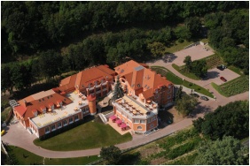 Hotel Bellevue, Épület - Esztergom