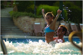 Naturmed Carbona Hotel, �lm�nymedence