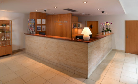 Reception, Hotel Castle Garden, Budapest