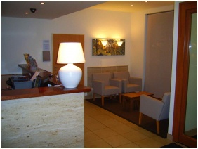 Reception area - Hotel Castle Garden