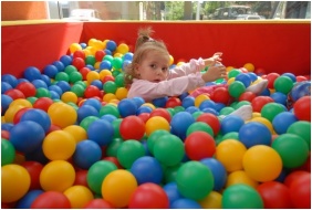 Spielzimmer f�r Kinder, Hotel Divinus, Debrecen
