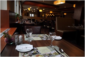 Hotel Famulus - Gyor, Mese aranjate