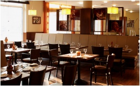 Hotel Famulus - Gyor, Cafenea