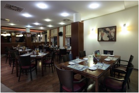 Hotel Famulus - Gyor, Terasa