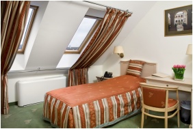 Hotel Kalvaria - Gy�r, Terasz