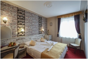 Hotel Korona - Eger, Piscina interiore