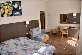 Room interior, Hotel Kristaly, Keszthely