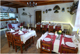 Hotel Laroba, Restaurant