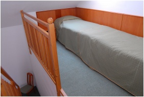 Magita Hotel, Erd�b�nye, N�gyf�s szoba