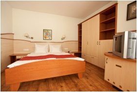 Schwimmbecken, Hotel Makar Sport & Wellness, Pecs