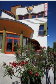 La front, Hotel Millennium, Pecs