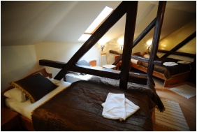 Comfort family room, Hotel Minaret, Eger