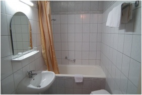 Hotel Napsug�r, F�rd�szoba