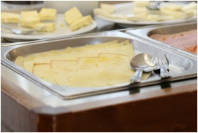 Hotel Napsugar, Breakfast