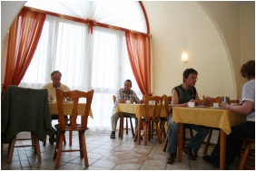 Breakfast room