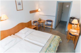 Heviz: Hunguest Hotel Panorama - Superior k�t�gyas szoba