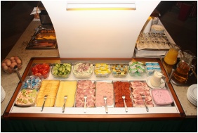 Park Hotel, B�f�reggeli - H�v�z