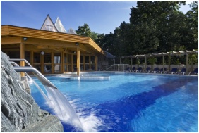 K�ls� medence - Park Hotel