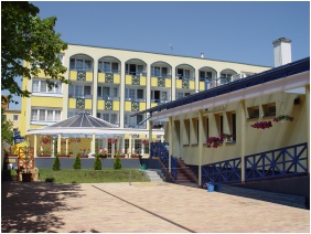 Hotel Rudolf, Aussensicht - Hajduszoboszlo