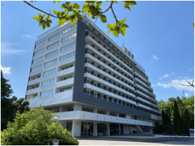 Hotel Szieszta, Budova - Sopron
