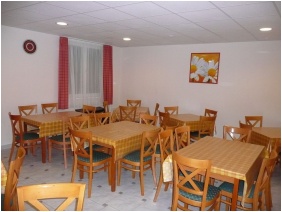 Breakfast room