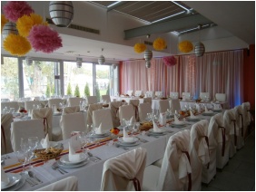 Hotel Yacht Club - Si�fok, dining in style