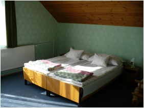 Lekics Apartments - Heviz, Schlafzimmer
