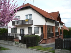 Lekics Apartments - Heviz, Vista esteriore