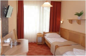 Nereus Park Hotel, Restaurant