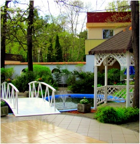 Bels� kert - �reg-t� Club Hotel