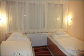 Tisza Corner Hotel, K�t�gyas szoba