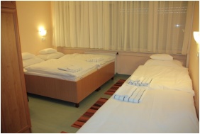Tisza Corner Hotel, N�gyf�s szoba