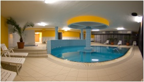 Thermalbecken - Vertes Conference & Wellness Hotel
