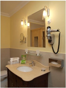 Bathroom - Castle Hotel La Contessa