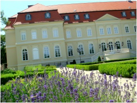 Castle Hotel La Contessa, Inner garden